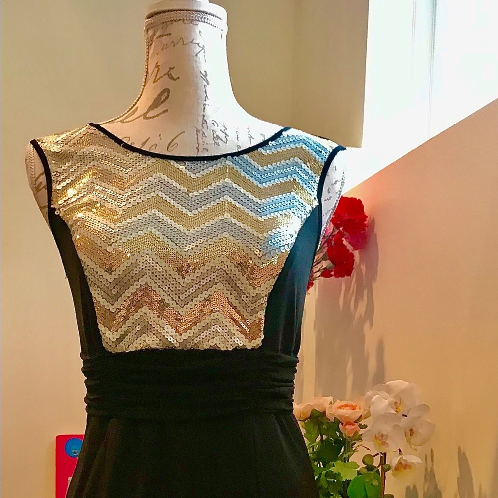BNWOT Forever 21 sequin dress
Size: XS/Small